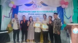 Kabid PNF Dan Kades Ciasmara Kukuhkan Kelulusan Pesdik PKBM Anggrek