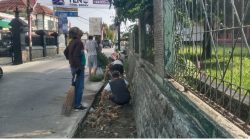 Sambut HUT RI Ke 81 Warga RT 01 Cibatok 1 Giat Bersihkan Saluran Air